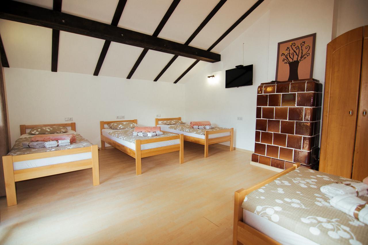 Naid Apartmani Kulen Vakuf Exterior foto