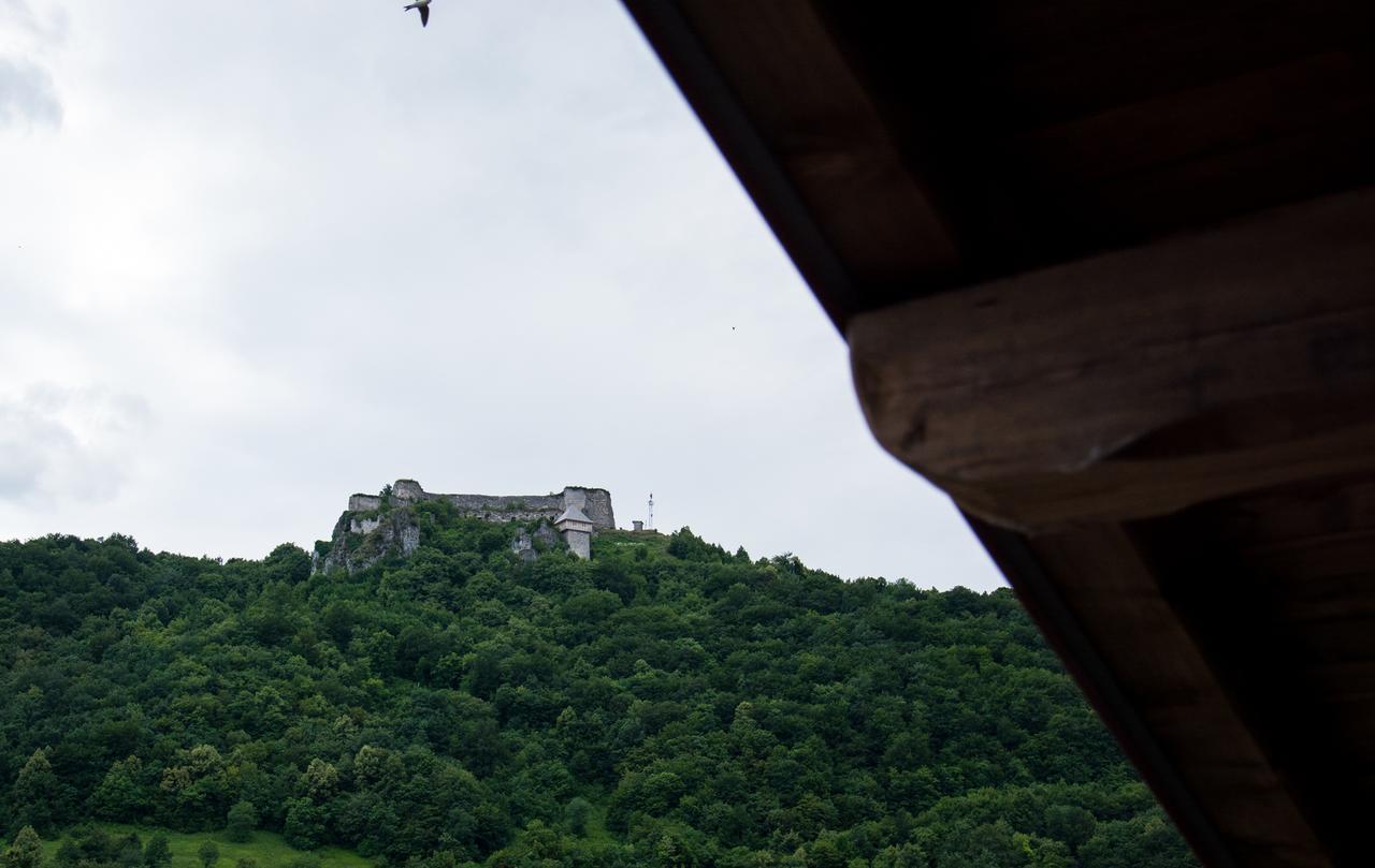 Naid Apartmani Kulen Vakuf Exterior foto